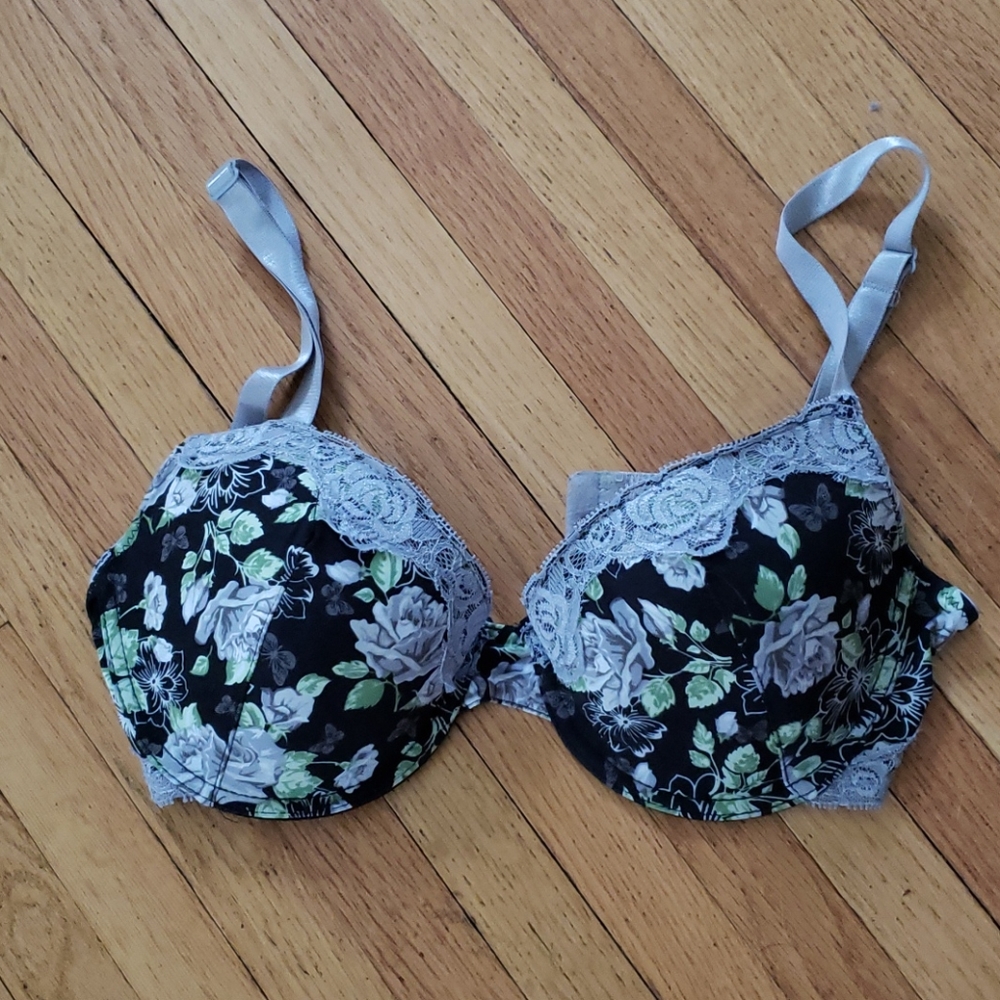 Bra 32DD